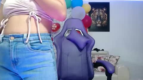 Snapshot of hot_sexy_bunny chatting on October 2025 01:22:02 PM hot sexy bunny online show from October 2025 01:22:02 PM