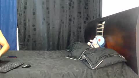 Hot Sharks   online show from June 2026 09:59:02 AM