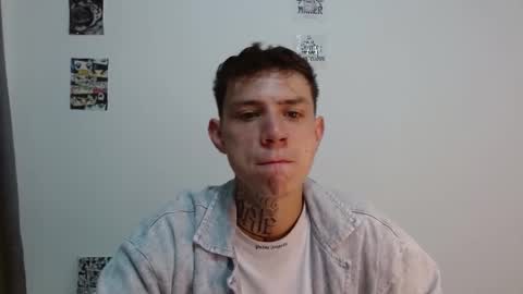 Snapshot of hot_teo_ chatting on December 2025 09:58:02 AM Mateo online show from December 2025 09:58:02 AM