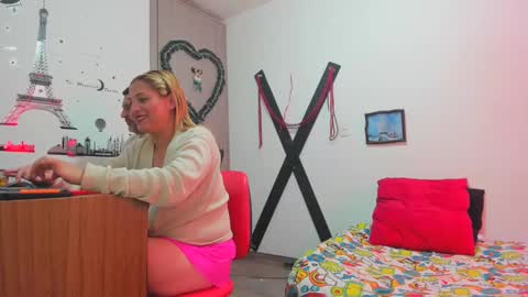 hotandfierylatinos online show from March 2025 01:09:01 PM