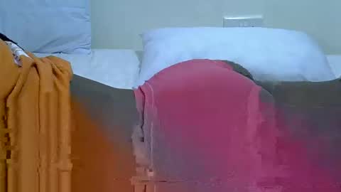 hotberry_7 online show from April 2026 05:25:01 PM