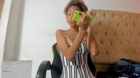 hotblosson online show from November 2025 01:24:01 PM