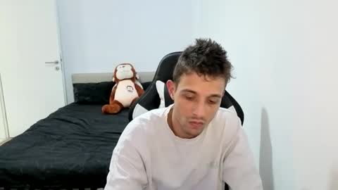 Hotboyshorny online show from March 2026 10:33:01 AM