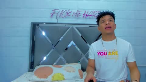 DANIEL AND KEVIN online show from November 2025 06:12:01 AM