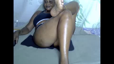 Snapshot of hotcaroo chatting on September 2025 01:01:01 PM Big Boobs online show from September 2025 01:01:01 PM