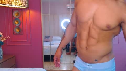 Snapshot of hotcrew_ chatting on June 2026 08:11:01 PM Hussain aaron and Ekko online show from June 2026 08:11:01 PM