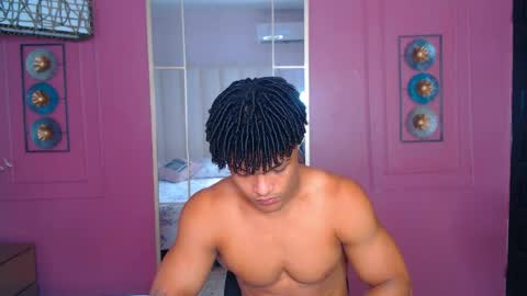 Snapshot of hotcrew_ chatting on June 2026 07:42:01 PM Hussain aaron and Ekko online show from June 2026 07:42:01 PM
