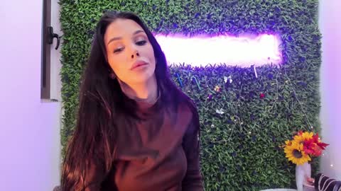 hotfallingdevil online show from December 2025 05:46:01 AM