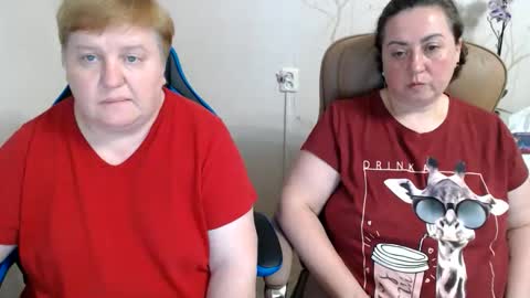 Snapshot of hotfiremommy chatting on June 2026 06:45:01 PM LimonkaFire online show from June 2026 06:45:01 PM