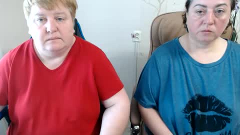 Snapshot of hotfiremommy chatting on June 2026 06:50:01 AM LimonkaFire online show from June 2026 06:50:01 AM