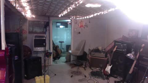 Snapshot of hotforteacher1977 chatting on December 2024 02:17:02 PM Smoochface online show from December 2024 02:17:02 PM