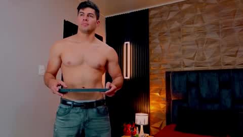 felipe  marcello online show from October 2025 07:35:02 PM