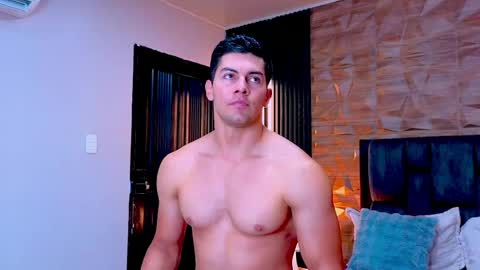 Snapshot of hotfuckers4uu chatting on May 2026 07:09:02 PM felipe marcello online show from May 2026 07:09:02 PM