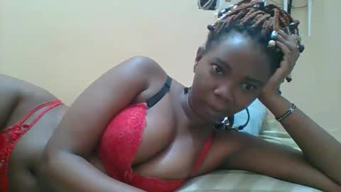 Queen online show from November 2025 07:54:01 AM