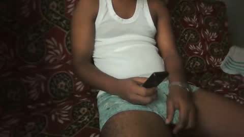 hotguyy001 online show from February 2026 04:22:01 AM