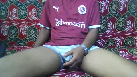 Snapshot of hotguyy001 chatting on June 2026 05:09:02 AM hotguyy001 online show from June 2026 05:09:02 AM