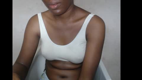 hotjessie0 online show from October 2025 06:47:01 AM