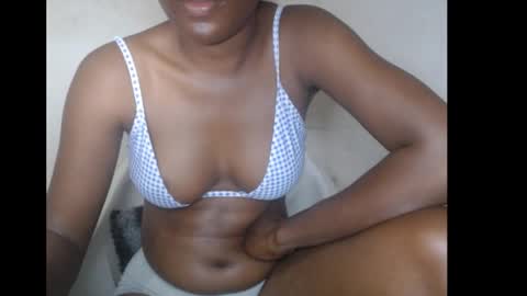 hotjessie0 online show from November 2025 06:23:01 AM