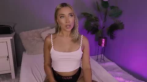 Snapshot of hotjessxx chatting on June 2026 12:52:01 PM Maria online show from June 2026 12:52:01 PM