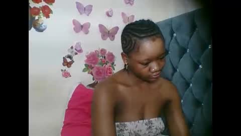 LOYCE online show from September 2025 12:27:02 AM