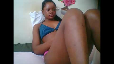 LOYCE online show from October 2025 03:18:01 AM