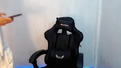 hotking_cummer online show from February 2026 10:38:02 AM