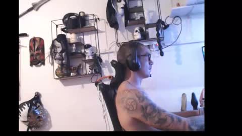 hotkinkytat online show from April 2026 01:24:02 PM