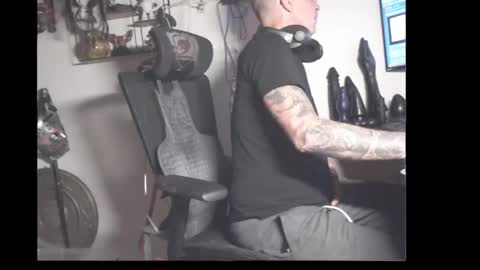 hotkinkytat online show from May 2026 10:52:02 PM