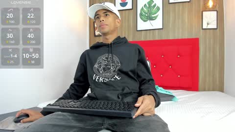 Snapshot of hotkoljeixxx chatting on December 2024 03:17:02 AM Hotkoljei online show from December 2024 03:17:02 AM