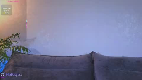 HotKsy online show from November 2025 06:40:02 PM