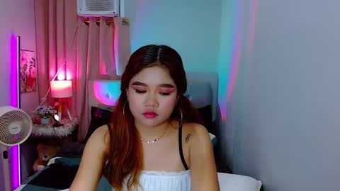 Layla online show from December 2024 10:24:01 AM