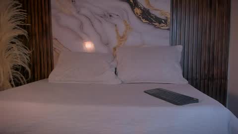 hotlovestory online show from April 2026 11:13:02 AM