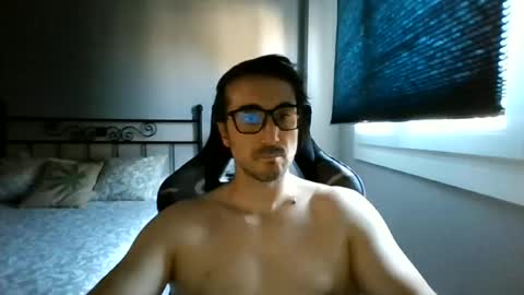 hotman_40_ online show from June 2026 07:44:02 AM