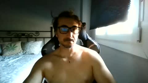 hotman_40_ online show from June 2026 08:40:02 AM