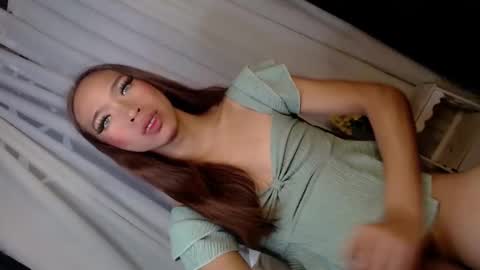Snapshot of hotmichelle292006 chatting on May 2026 11:36:01 PM HI its me youre lovely MICHAELA online show from May 2026 11:36:01 PM
