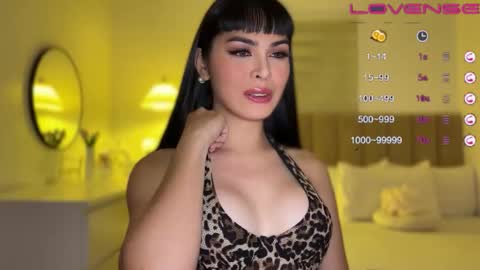 Snapshot of hotnessemerie chatting on February 2026 12:02:01 PM hotnessemerie online show from February 2026 12:02:01 PM
