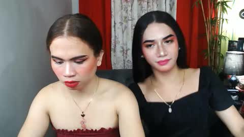 Snapshot of hotsinfulbabes_savana chatting on May 2026 12:00:01 PM Savana olala online show from May 2026 12:00:01 PM