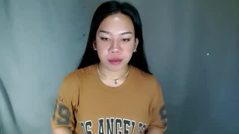 jelaigrande  online show from April 2026 11:18:02 PM