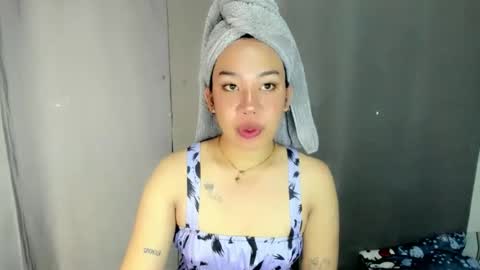 jelaigrande  online show from April 2026 12:25:02 PM