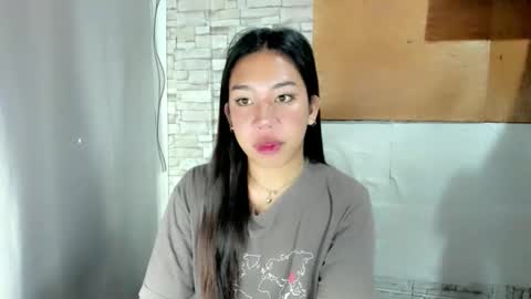 jelaigrande  online show from April 2026 11:44:02 PM