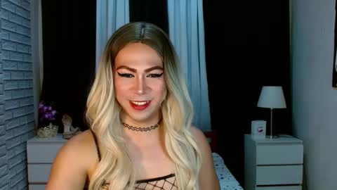 Alex Summer online show from December 2024 12:23:02 PM