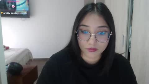 Snapshot of hottbee1 chatting on February 2025 06:27:02 PM AMY online show from February 2025 06:27:02 PM