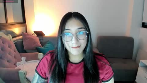 Snapshot of hottbee1 chatting on October 2025 09:49:02 PM AMY online show from October 2025 09:49:02 PM