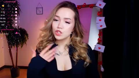 hello Im Eva online show from February 2025 08:06:01 AM