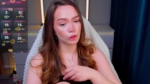 hello Im Eva online show from March 2026 04:00:01 PM