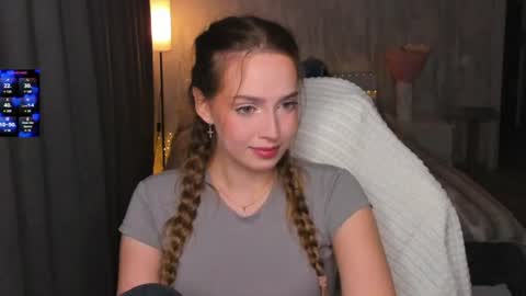 hello Im Eva online show from July 2026 12:12:01 PM