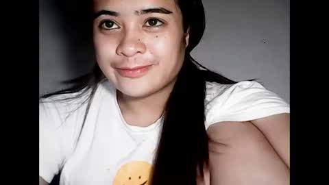 Snapshot of hottie_asianbabe chatting on June 2026 12:00:02 PM Leen online show from June 2026 12:00:02 PM