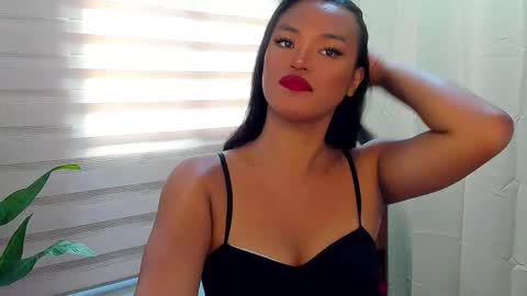 Maxine online show from September 2025 01:18:01 AM