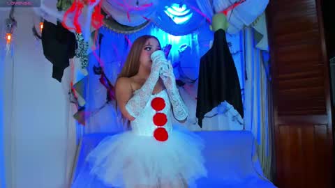 hotties_kittens18 online show from October 2025 03:57:02 PM