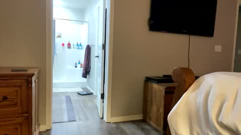 hottiewithabody101 online show from April 2026 07:47:02 PM